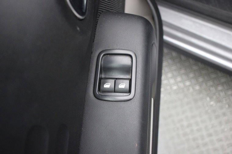 Vehicle Image 29