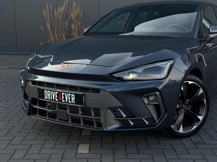 Vehicle Image 26