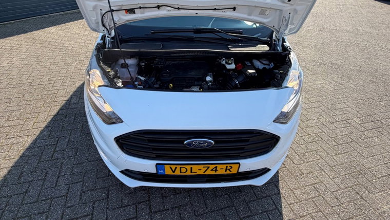 Vehicle Image 19