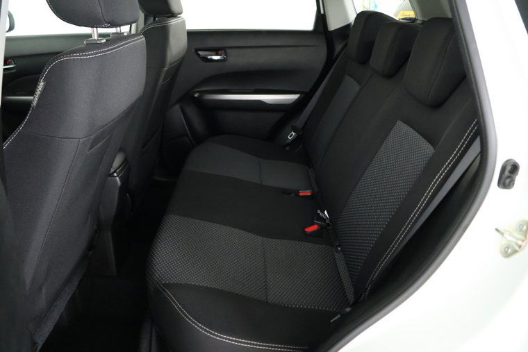 Vehicle Image 12
