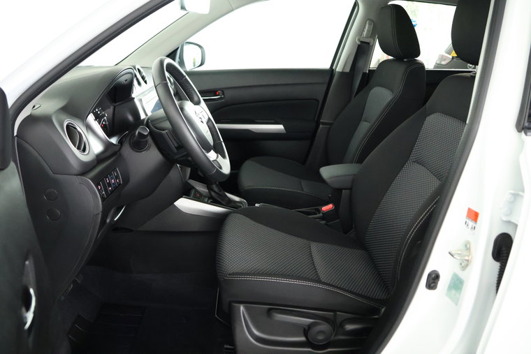 Vehicle Image 10
