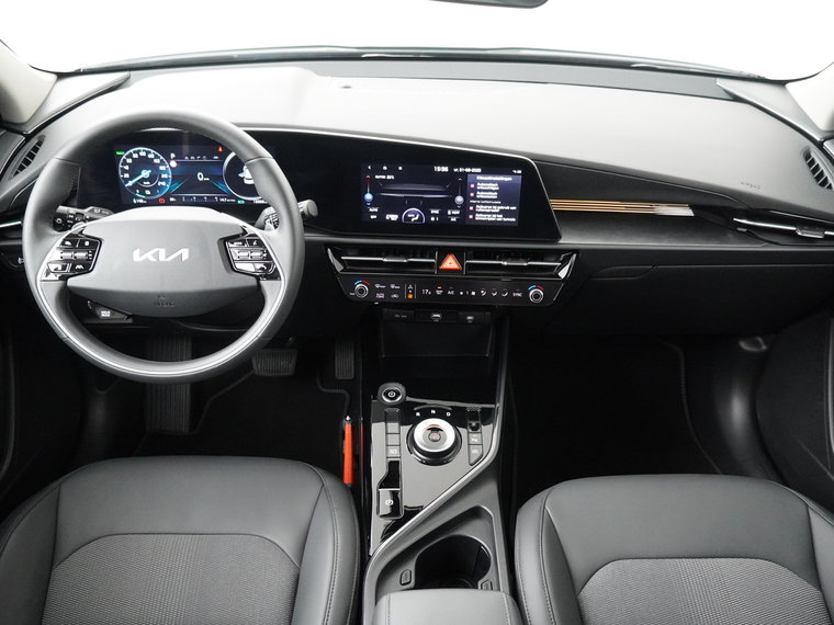 Vehicle Image 38