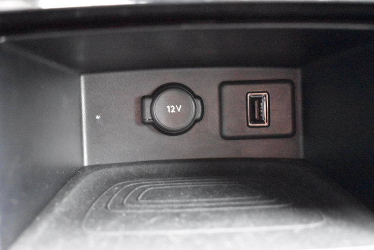 Vehicle Image 32