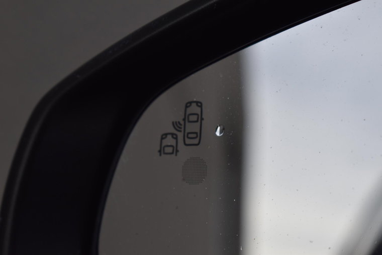 Vehicle Image 36