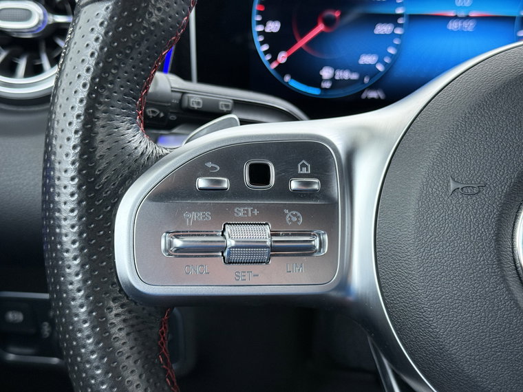 Vehicle Image 26