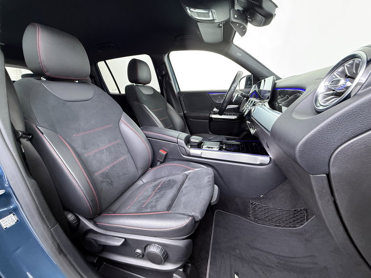 Vehicle Image 45