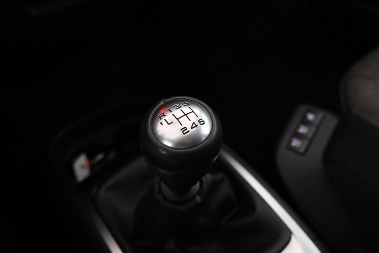 Vehicle Image 27
