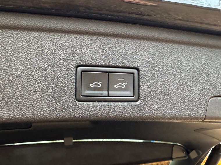 Vehicle Image 27