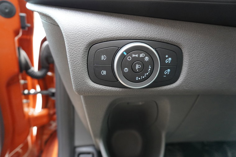 Vehicle Image 26