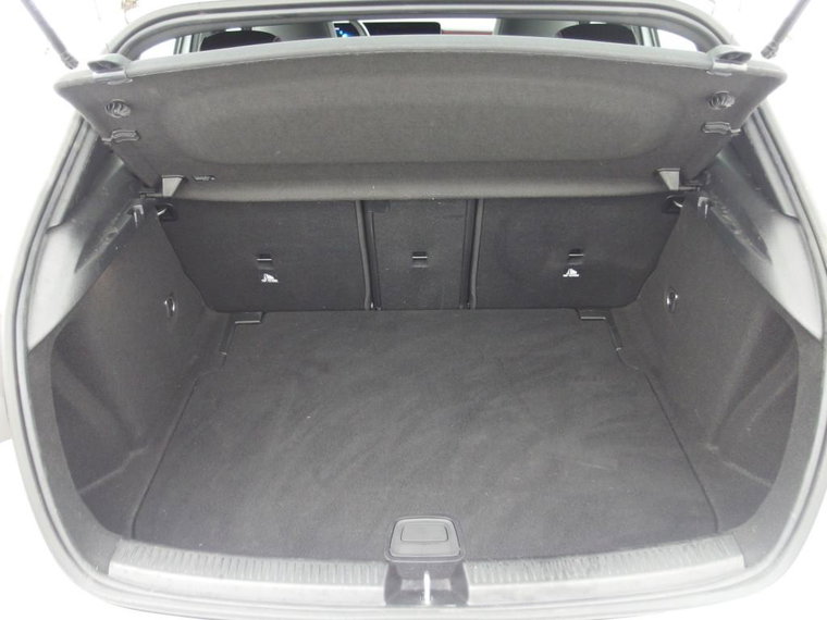 Vehicle Image 38