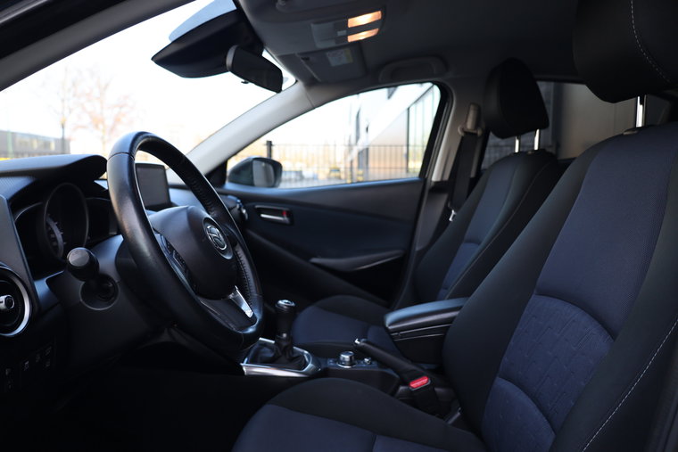 Vehicle Image 15