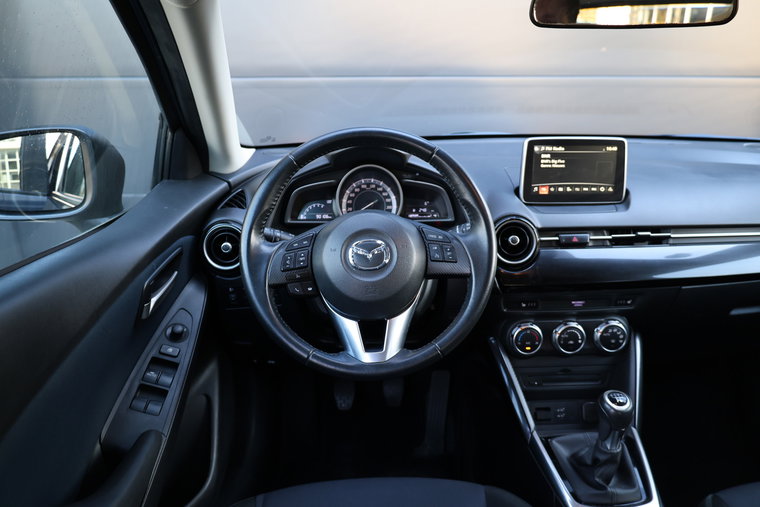 Vehicle Image 21