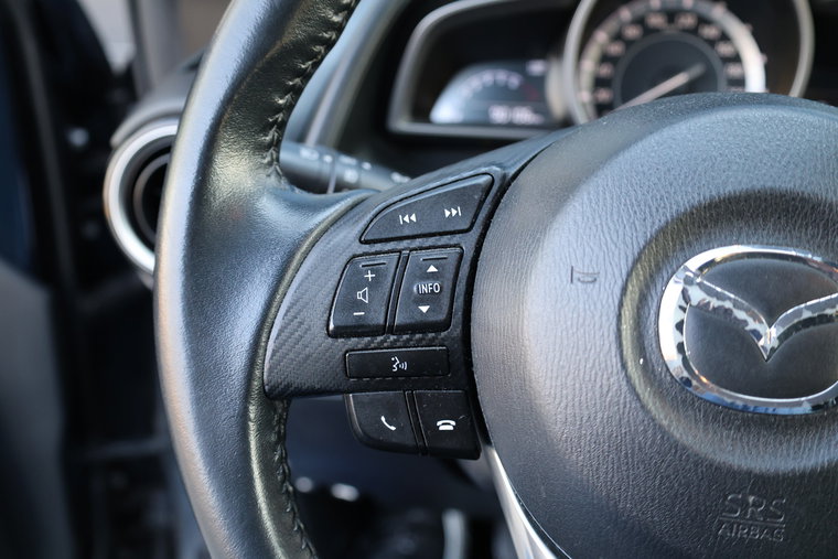 Vehicle Image 23