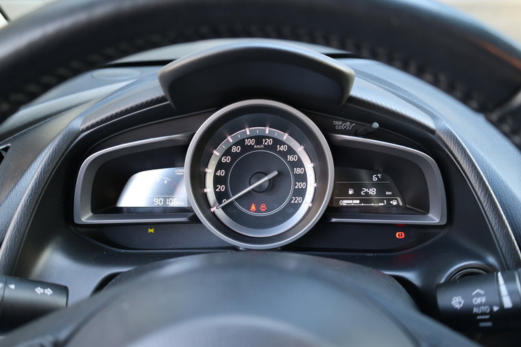 Vehicle Image 25