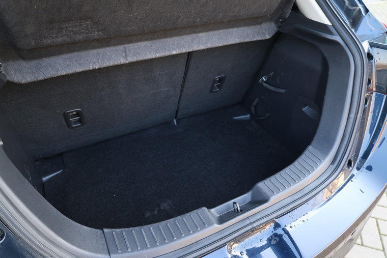 Vehicle Image 36