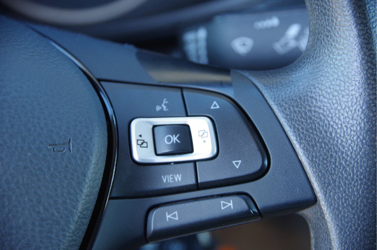 Vehicle Image 32