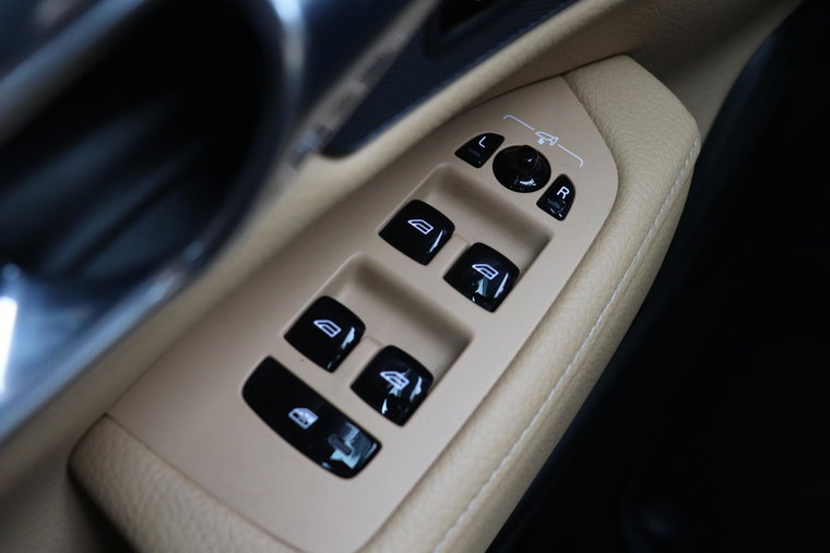 Vehicle Image 45