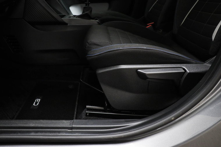 Vehicle Image 31