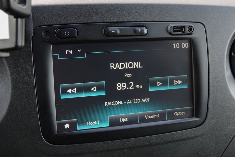 Vehicle Image 12