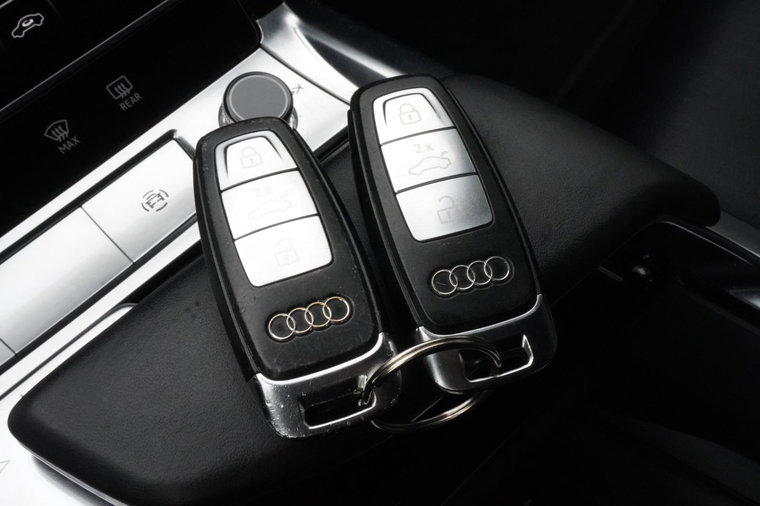 Vehicle Image 30