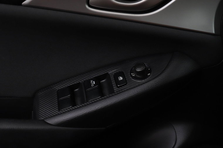 Vehicle Image 26