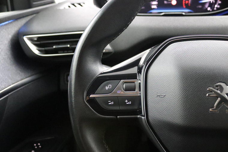 Vehicle Image 40