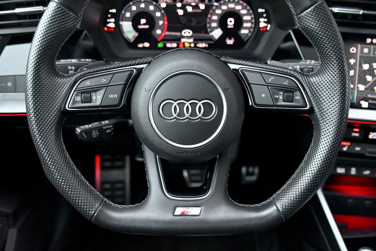 Vehicle Image 20