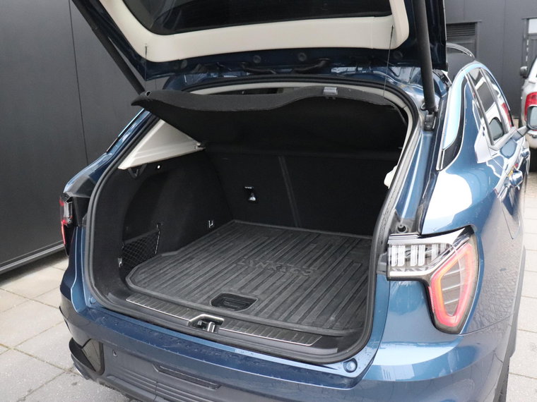 Vehicle Image 18