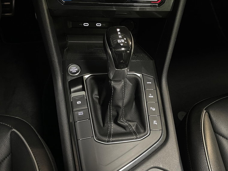 Vehicle Image 29