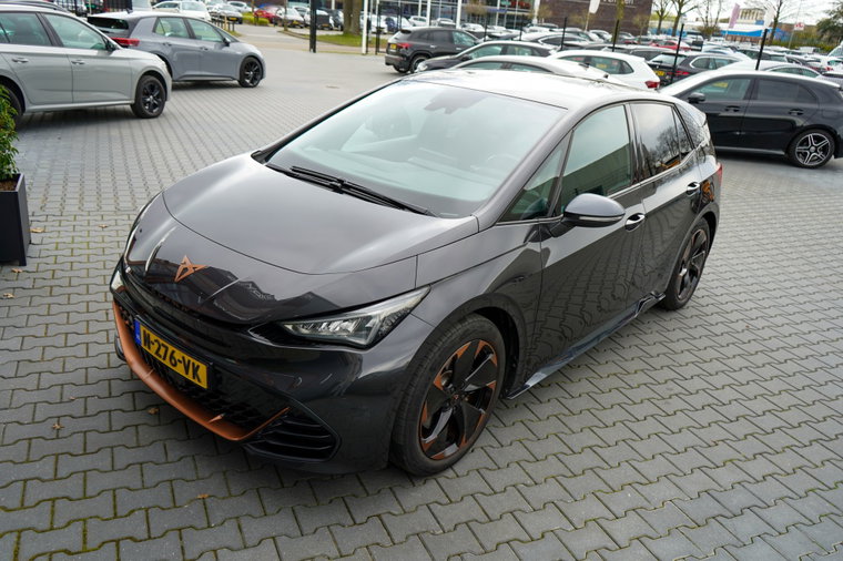Vehicle Image 12