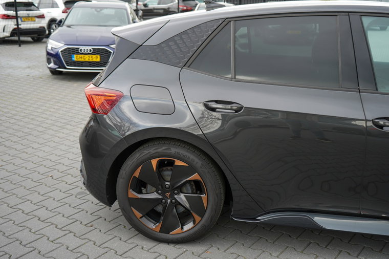 Vehicle Image 37
