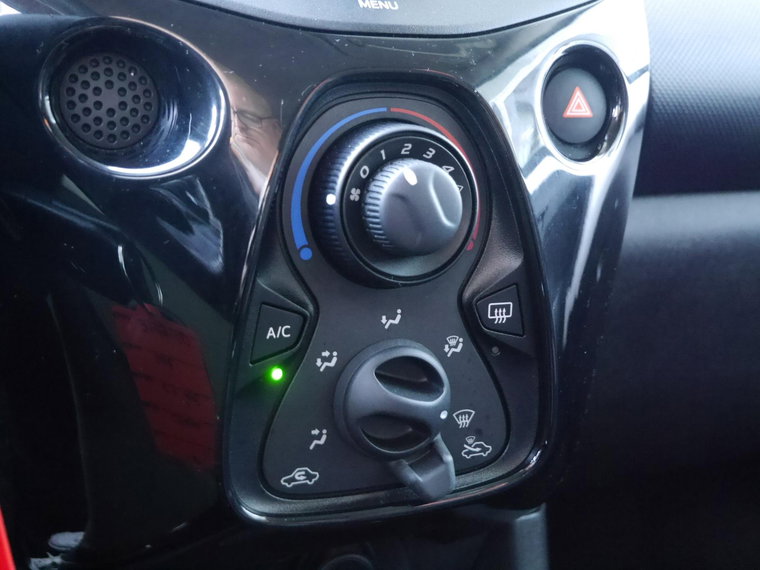 Vehicle Image 22