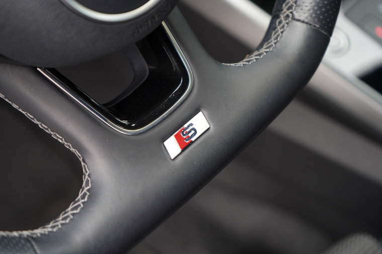 Vehicle Image 19