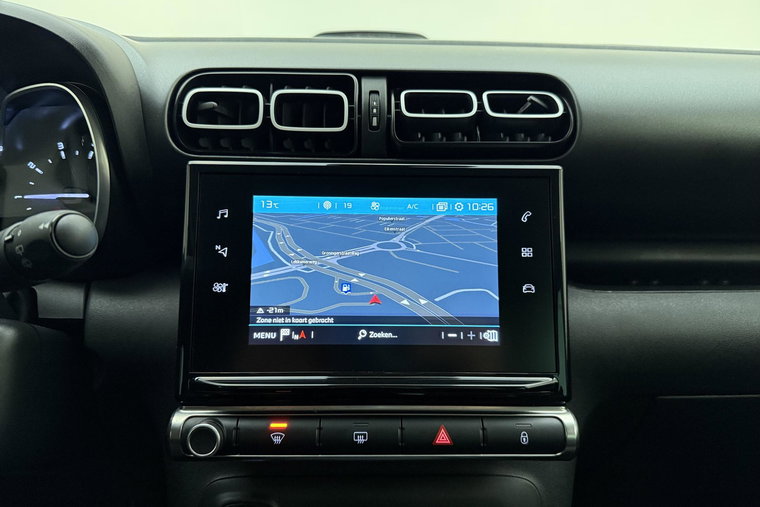Vehicle Image 25
