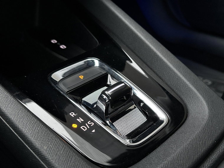 Vehicle Image 40