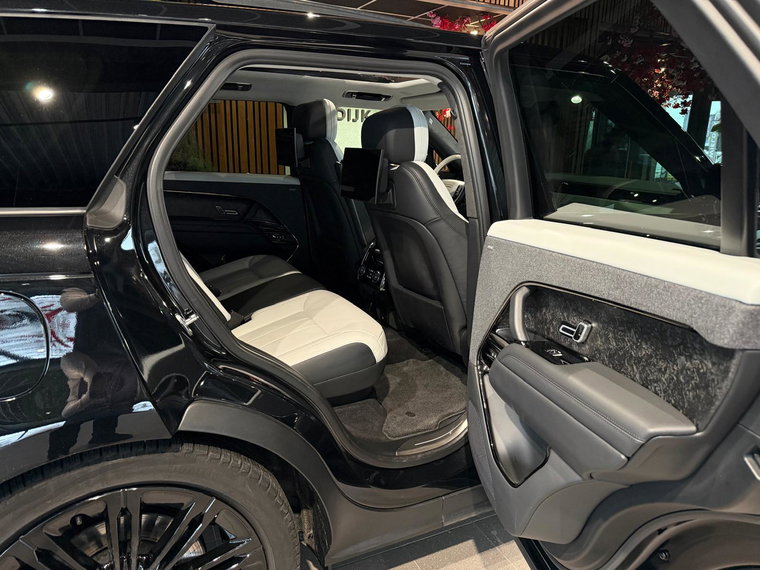 Vehicle Image 39