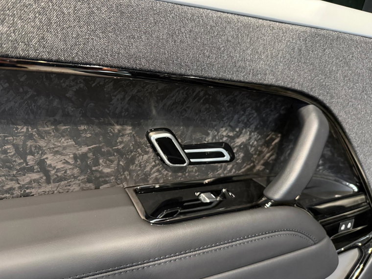 Vehicle Image 40