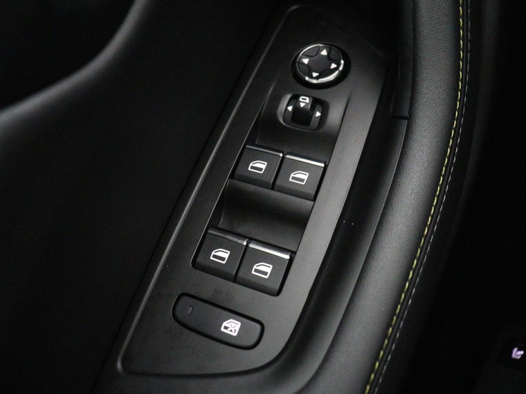 Vehicle Image 40