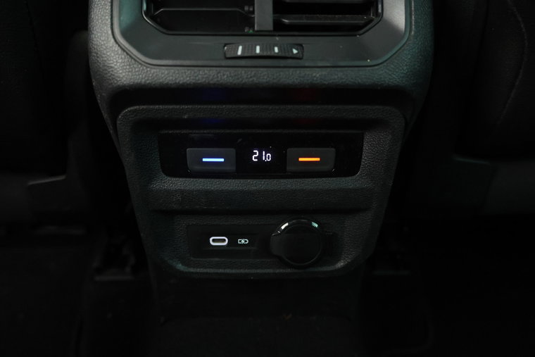 Vehicle Image 41