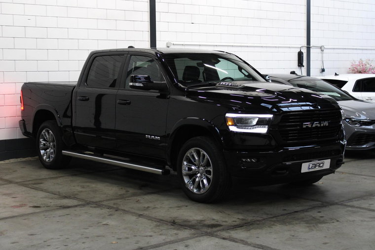 Vehicle Image 16