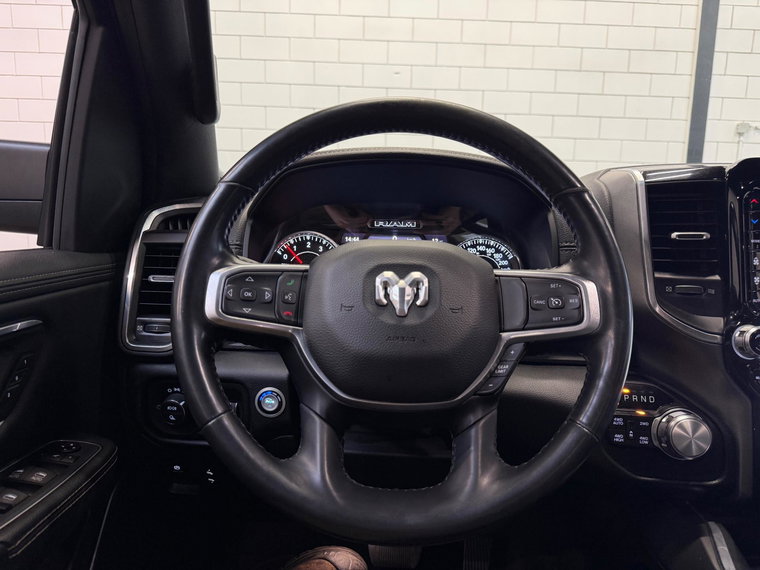Vehicle Image 33