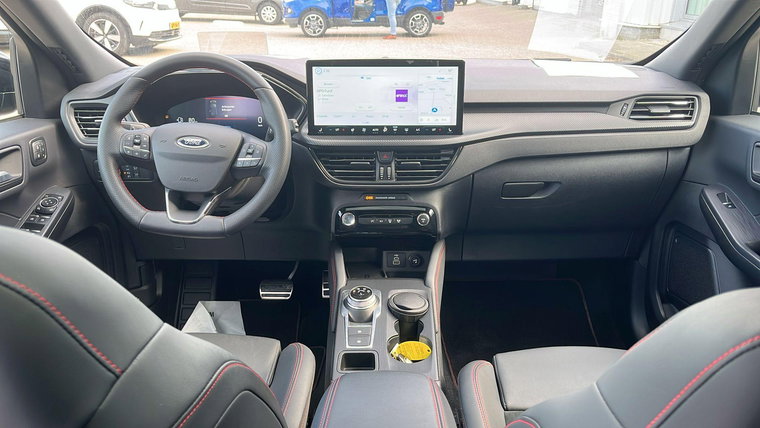 Vehicle Image 12