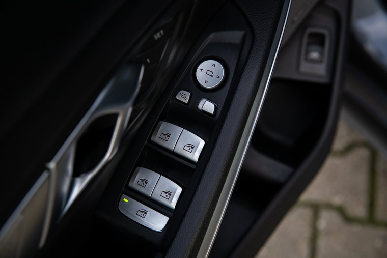 Vehicle Image 37