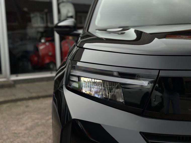 Vehicle Image 35