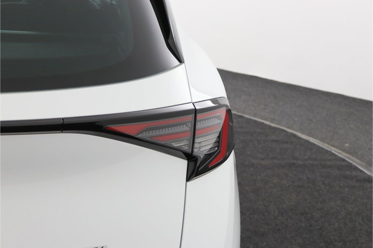 Vehicle Image 36