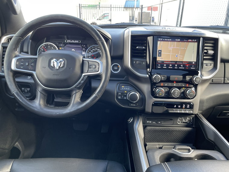 Vehicle Image 22