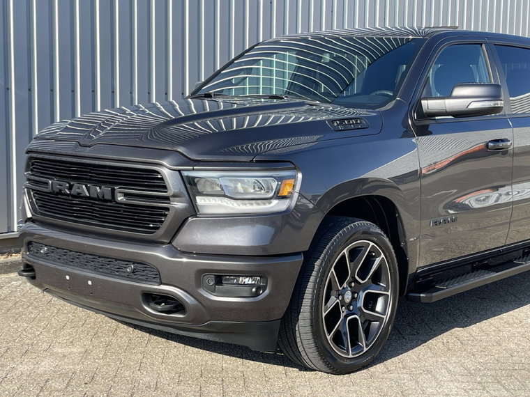 Vehicle Image 7