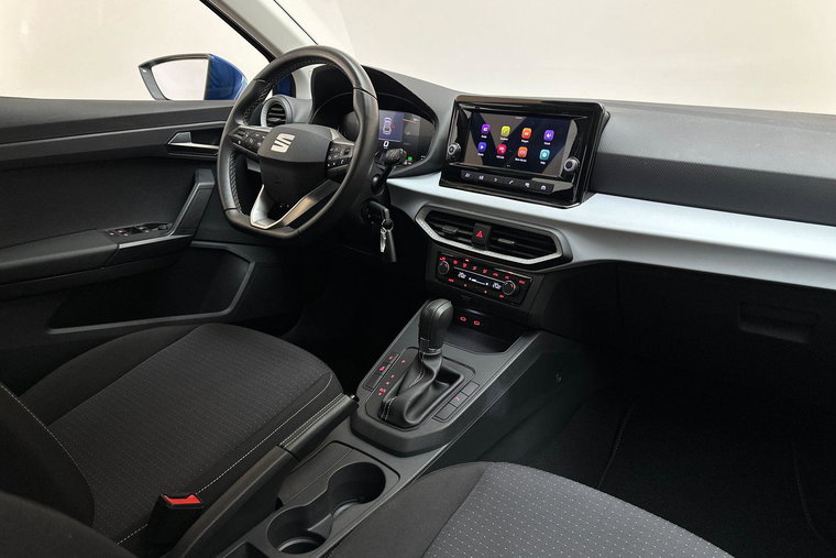 Vehicle Image 13