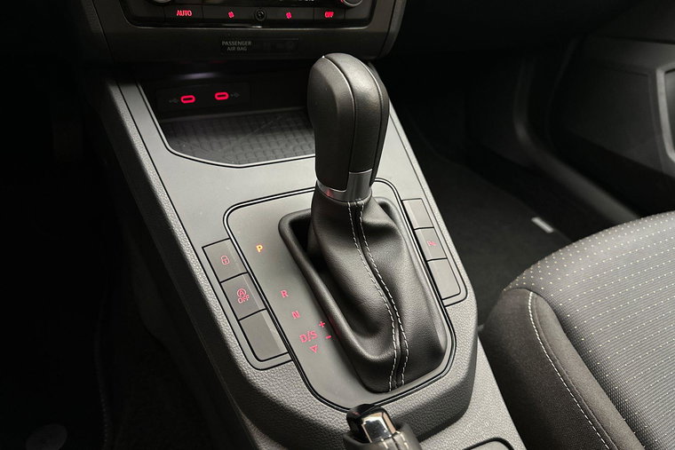 Vehicle Image 27