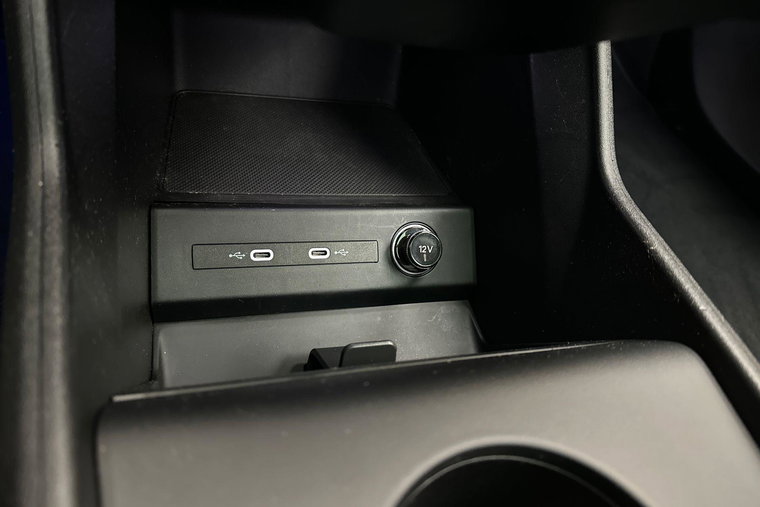 Vehicle Image 35